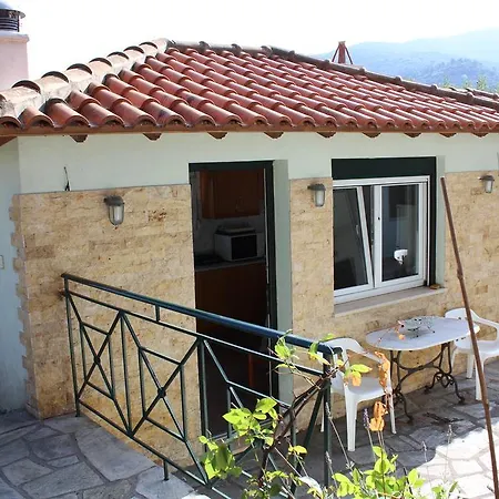 Pefkos * Skopelos Town