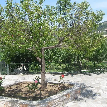Pefkos Apartamento *