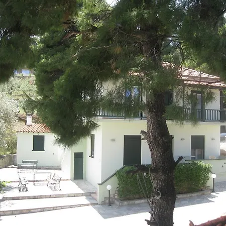 Apartamento Pefkos *