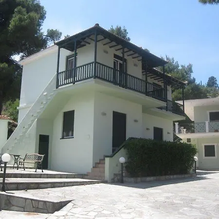 Pefkos *
